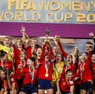 Selección Española Femenina campeona del Mundial, que se llevó un gran premio.