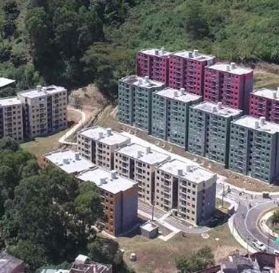Así está el panorama en el sector inmobiliario en Antioquia, en donde hay grave lío y tranca sueño de miles de familias que quieren vivienda propia.