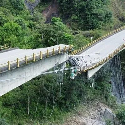 Puente Los Grillos en la vía Bogotá al Llano y que se derrumbó el 20 de agosto, no contaría con póliza.