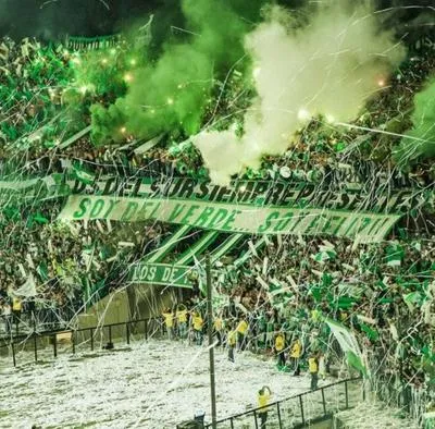 Los del sur, barra de Atlético Nacional. Su líder Felipe Muñoz no será enviado a la cárcel.