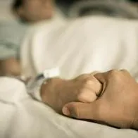 Mujer con enfermedad terminal pidió a su esposo estar con su ex de último deseo