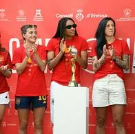 Ella es Salma Paralluelo, la única campeona en la historia del fútbol.