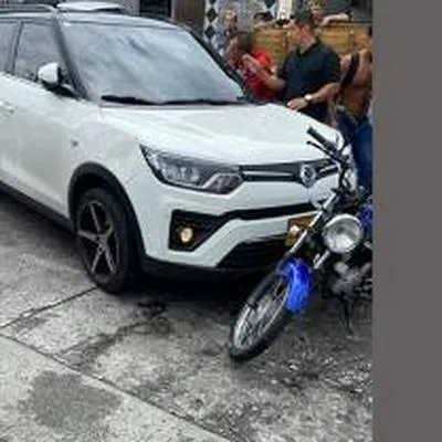 Policía capturó a hombre que atropelló a mujer tras pasarse semáforo en Armenia, Fiscalía seguirá con la investigación 