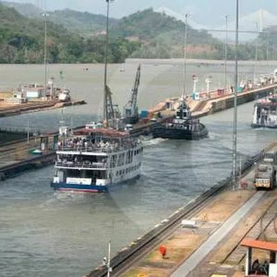 Gobierno de Panamá desmiente al presidente Petro sobre el canal: ”Mantiene abiertas sus operaciones”