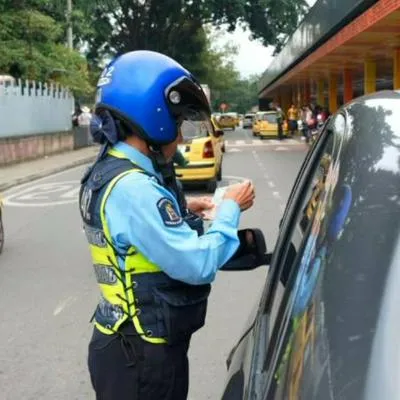 Medellín hoy: licencias de conducción vencidas: 619 conductores le sacaron parte