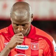 Adrián Ramos grabó a policías que le pegaron en Barranquilla, afuera del estadio Metropolitano.