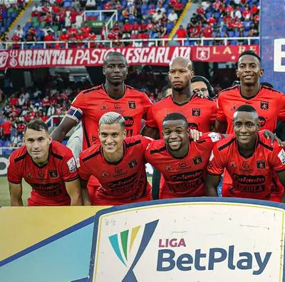 Jugador de América es acusado de agresión a un uniformado.