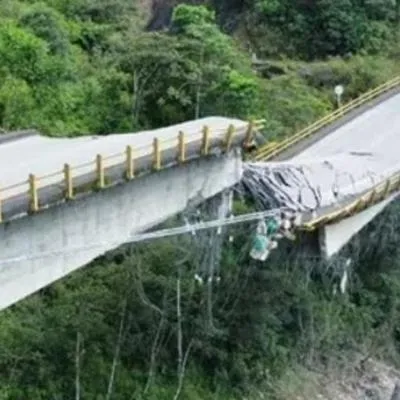 Vía al Llano hoy: denuncian que hay otro puente está que se cae en vía alterna