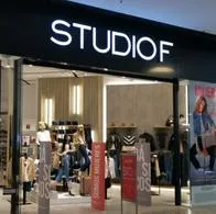 Quién es el dueño de Studio F, marca de moda en Colombia. Se llama  Carlos Alberto Acosta Hazzi y dirige otras empresas como ELA.