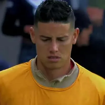 James Rodríguez entrenando para entrar en partido de Sao Paulo ante LDU.