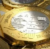 Banorte paga más de 13 mil pesos por una moneda conmemorativa.