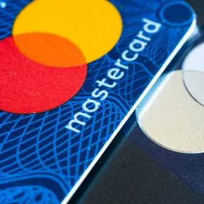 Tarjetas de crédito Mastercard en Colombia acabaron con alianza criptomonedas