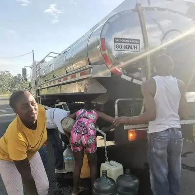 Habitantes de Buenaventura teme porque carrotanques de agua no regresen