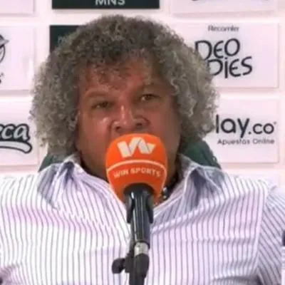 "Tengo 2 lesionados": Gamero encaró a periodista por reclamo a jugadores de Millonarios