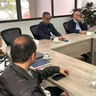 Alianza educativa para fomentar continuidad  de la formación profesional de egresados Sena.