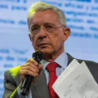 Álvaro Uribe celebró punto en reforma laboral sobre plataformas digitales y trabajadores.
