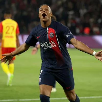 Kylian Mabappé rechazó una nueva oferta de renovación que le hizo el PSG en las últimas horas y crece la incógnita de dónde va a jugar esta temporada.