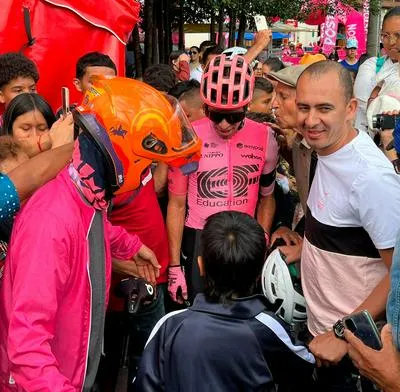 Rigoberto Urán estuvo este fin de semana en Urrao, Antioquia, donde compartió con su gente, habló de su futuro profesional y montó en bicicleta.