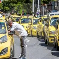 Así funcionaría la tarifa diferencial de la gasolina para taxistas, que llegaron a un acuerdo con el Gobierno. Acá, los detalles.