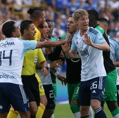 Andrés Llinás, de Millonarios, renovó contrato por tres años más con el equipo.