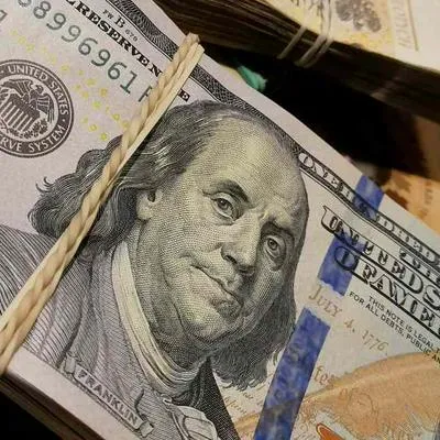 Noticias del precio del dólar hoy, lunes 28 de agosto, en Colombia: la divisa estadounidense revirtió su tendencia y cerró a la baja.