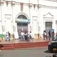 Llegaron con el muerto a la iglesia, y les tocó devolverse con el cuerpo porque estaba cerrada