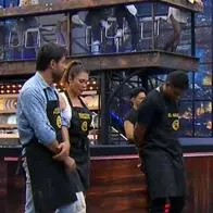 Foto de Adrián Parada, Martha Isabel Bolaños y Negrito, en nota de eliminado de Masterchef de Canal RCN.