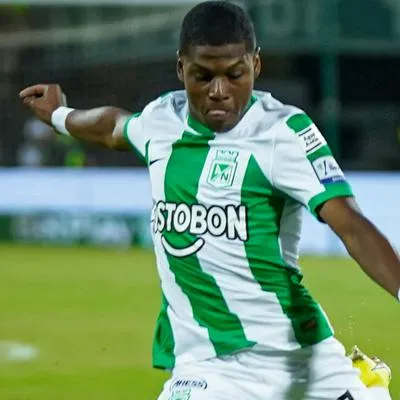 Óscar Perea, de Atlético Nacional, que no hizo parte del partido contra Millonarios y Amaral explicó por qué.