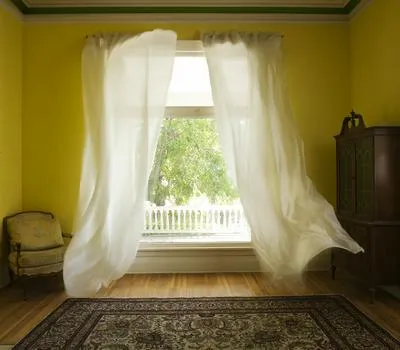 Cómo lavar las cortinas correctamente en la lavadora; paso a paso sencillo para que queden impecables y no se dañen o se rompan en el proceso.