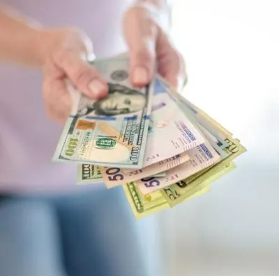 Remesas cayeron en Colombia: muchos dejaron de recibir varios dólares