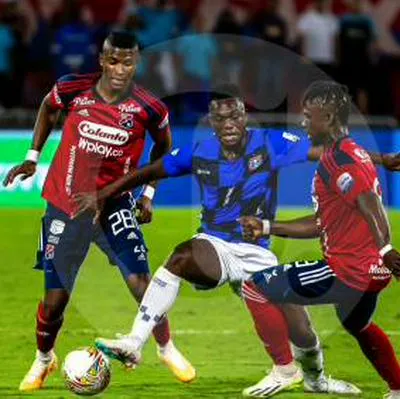 El futbolista Andrés Ibargüen no se quedó callado, sacó pecho por el Medellín, líder de la Liga, y respaldó la mala noche de Brayan León.