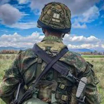Un nuevo combate se presentó en el casco urbano de Caldono, Cauca, entre uniformados del Ejército y disidencias de las Farc. Siguen los operativos.