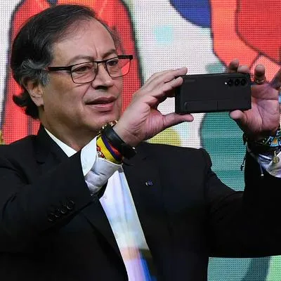 Gustavo Petro acaba de aterrizar de Costa Rica y ya alista nuevo viaje a Chile.
