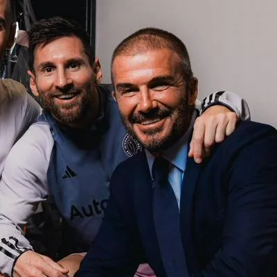 Jordi Alba, Sergio Busquets, Lionel Messi y David Beckham celebrando la Leagues Cup ganada por el Inter Miami, al que se uniría Luka Modric, según rumores.