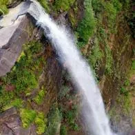 Colombia es uno de los pocos países del mundo que tiene una cascada donde el agua cae hacía arriba. Le explicamos cómo se da este fenómeno.