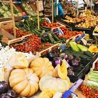 Siga estas recomendaciones para ahorrar en el mercado del hogar.