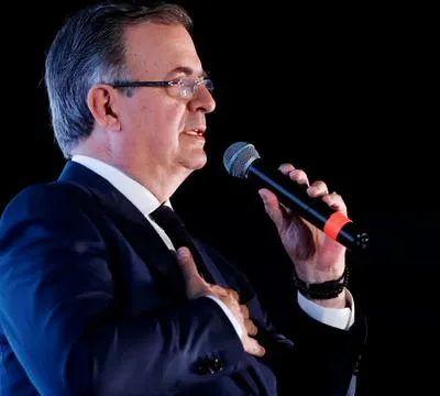 Marcelo Ebrard advierte irregulares mayores en encuesta de Morena