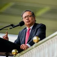“Hay quienes sueñan con tumbar el Gobierno, no sean brutos”: dice el presidente Petro
