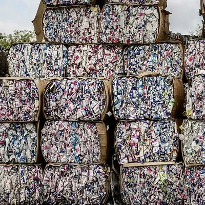 Casa sismorresistente en Colombia hecha con reciclaje de tetra pak