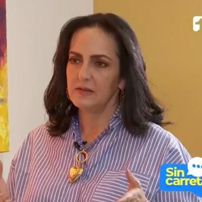María Fernanda Cabal habló Sin Carreta y calificó la gestión de Petro como “desastrosa”.