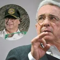 Álvaro Uribe defendió a Argos y a su presidencia en polémica con Gustavo Petro.