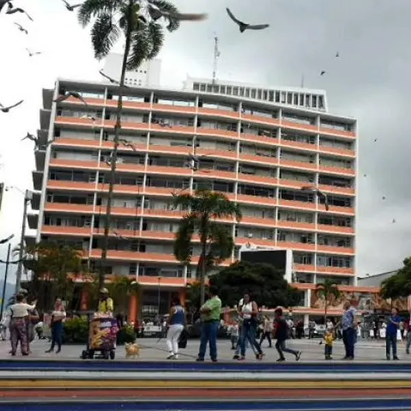 Gobernación del Tolima, que se disputa entre cinco candidatos de varios partidos políticos.