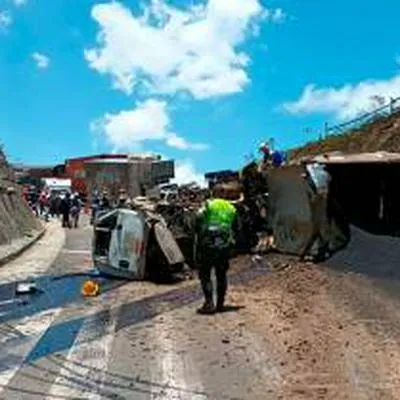 Falla en el sistema de frenos sería la causa de fatal accidente de ayer en vía La Línea.