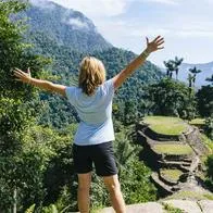 Turista en la Sierra Nevada de Santa Marta, a propósito del aumento de visitantes extranjeros a Colombia.