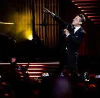 Luis Miguel comete un gran berrinche tras un error de concierto por el staff.
