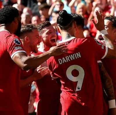 Liverpool venció con goleada al Aston Villa por la Liga Premier.