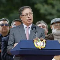 Idea de Gustavo Petro sobre el financiamiento del transporte público a través de las facturas de la luz es populista según comercializadoras de energía.