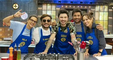 'Nela ' González, Juan Pablo Barragán, Diego Sáenz, Adrián Parada y Carolina Acevedo, en nota sobre participante que creó su propio plato