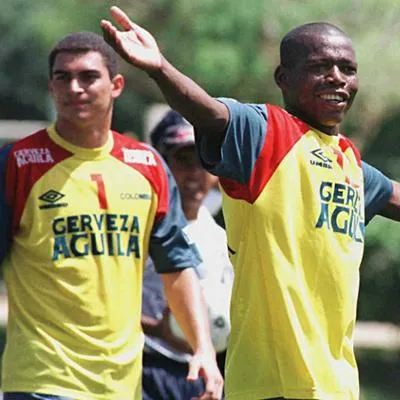 Faustino Asprilla y Faryd Mondragón, dos de los que celebraron el 5-0 de Colombia en el Monumental, el 5 de septiembre de 1993.