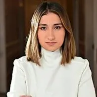 Video de Laura Sarabia en Fiscalía: llegó de blanco y no habló